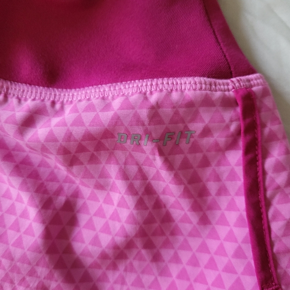 Nike Running Dri-FIT Pink Triangle Print Shorts - Size S - Picture 5 of 8